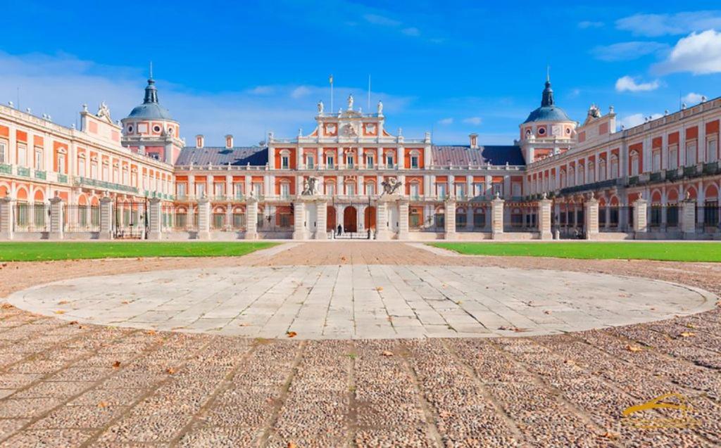 Apto con patio privado Aranjuez Esterno foto